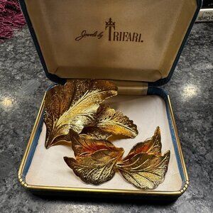 Vintage Trifari Crown Leaf Brooch & Earrings Set in Original Box